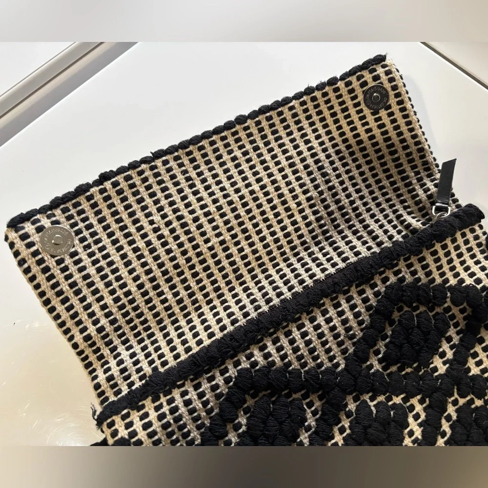 ELIZABETH & JAMES boho wristlet CLUTCH textured handbag BLACK AND WHITE